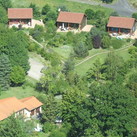 Les Chalets De La Vigne Grande Saint-Floret Buitenkant foto